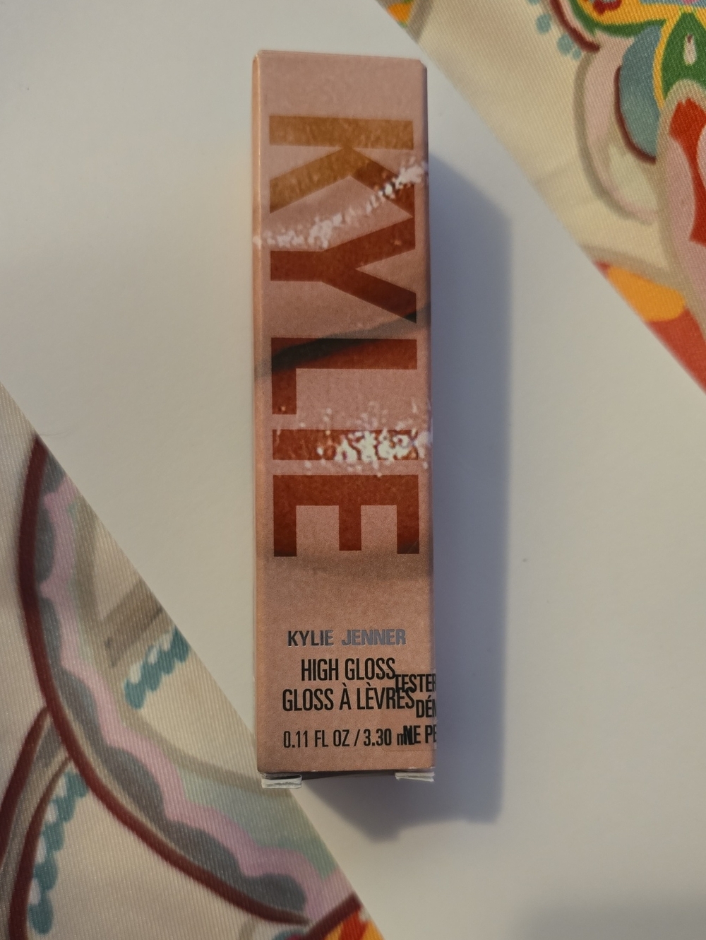 Kylie Cosmetics High Gloss Lip Gloss - Rose Gold / Nude